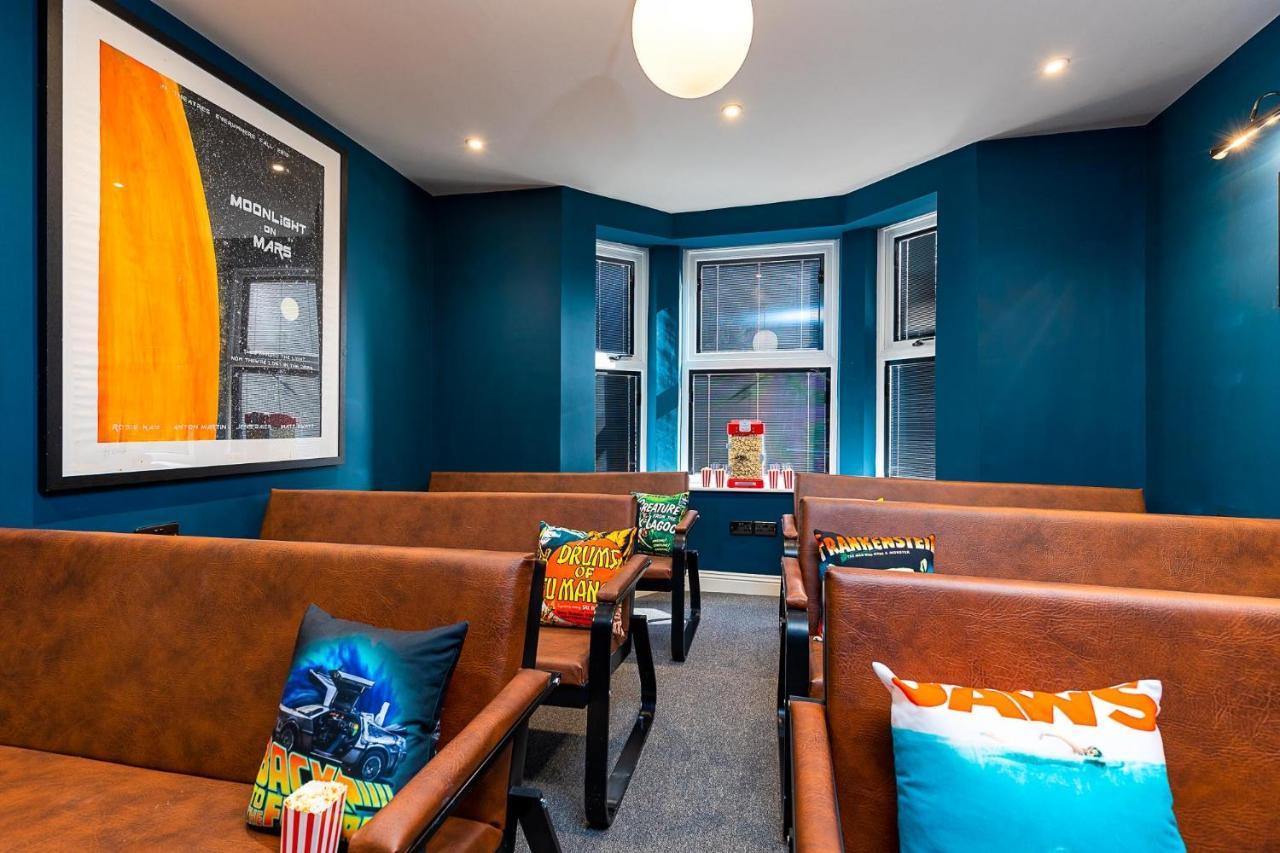 23 Trafalgar Square With Hot Tub And Cinema スカーバラ エクステリア 写真